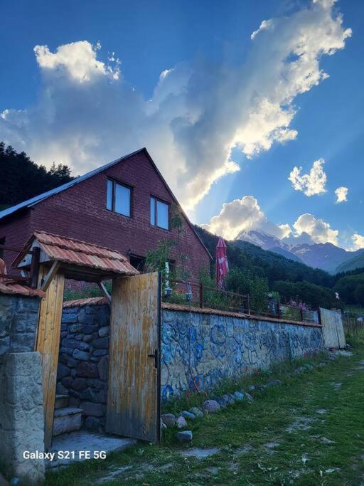Vila Peak House Stepancminda Exteriér fotografie