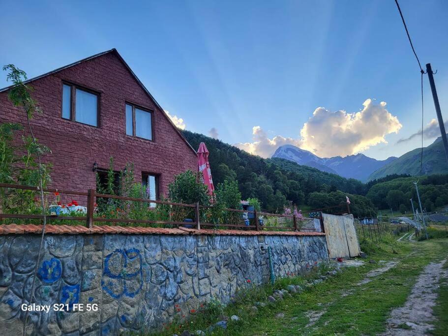 Vila Peak House Stepancminda Exteriér fotografie